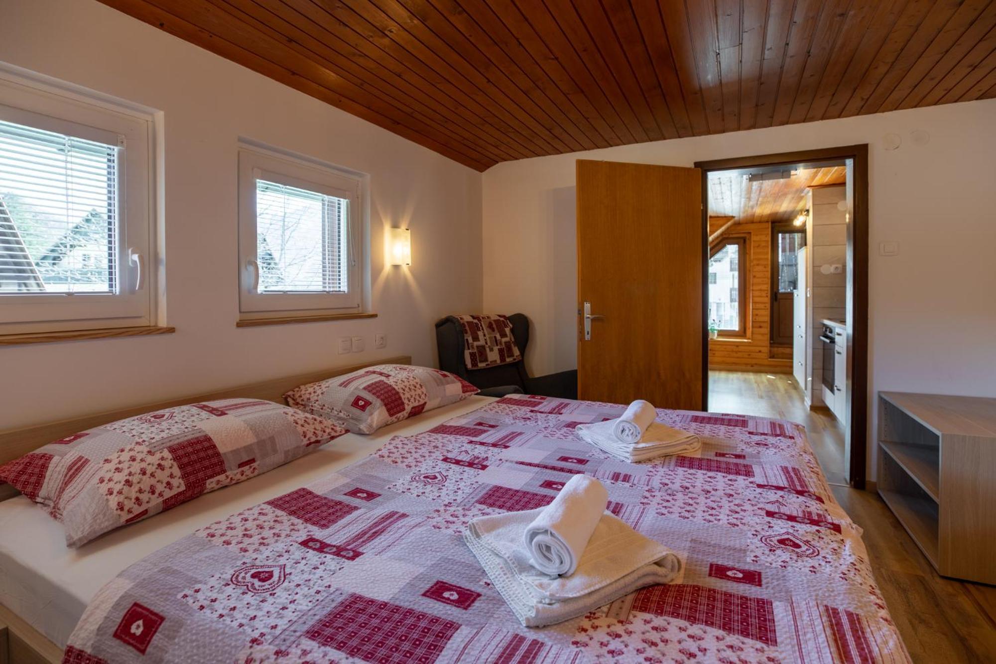 Apartmaji Prezelj Бохінь Екстер'єр фото